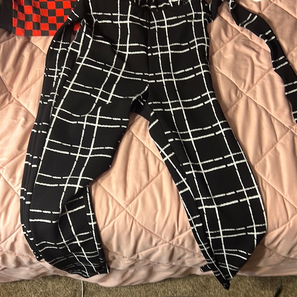 Brand:Shein, Size:M, Color: Black and White.